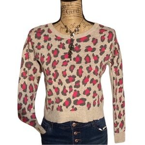 Aeropostale pink/ gray patterned cropped long sleeved sweater